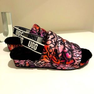 Brand New UGG Fluff Yeah Slides - sz 9